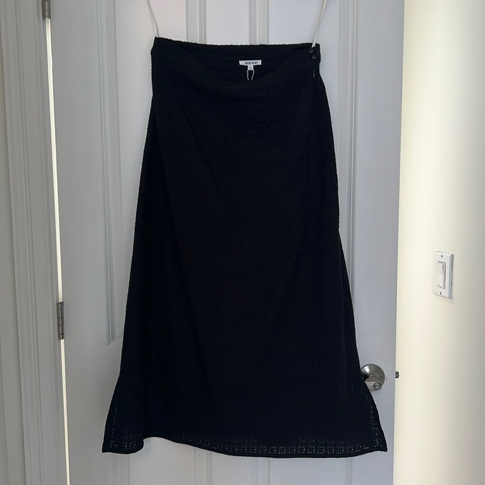 Beautiful NWT Beau&Ro Georgia Skirt in Black Eyelet